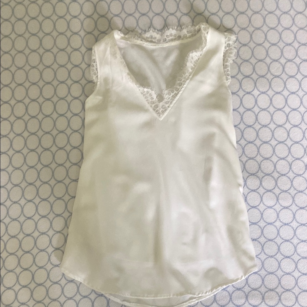 Elegant White Sleeveless Top